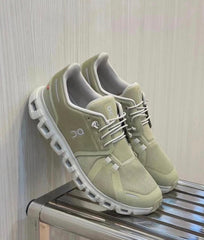 On Cloud 6 sneakers