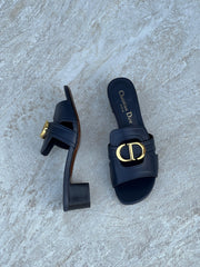 Dior Montaigne Slides