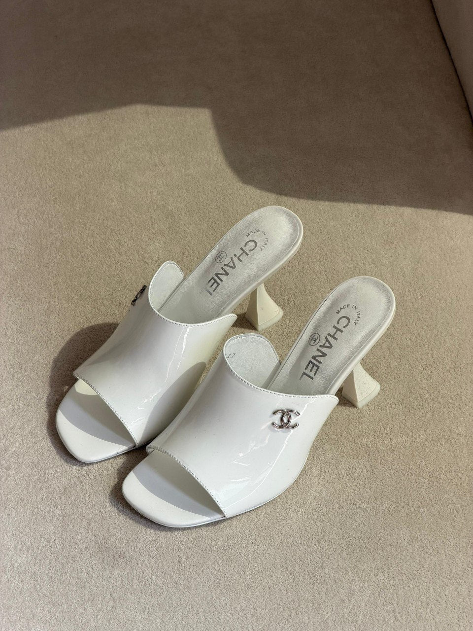 CHANEL
