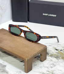 SAINT LAURENT