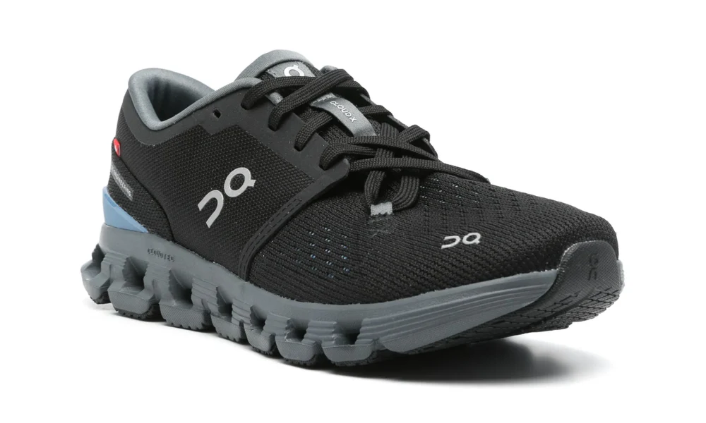 On Cloud X 4 "Black | Chambray"