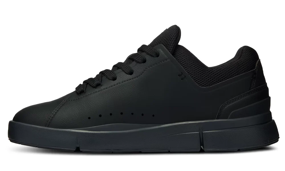 On Running The Roger Advantage 'All Black'