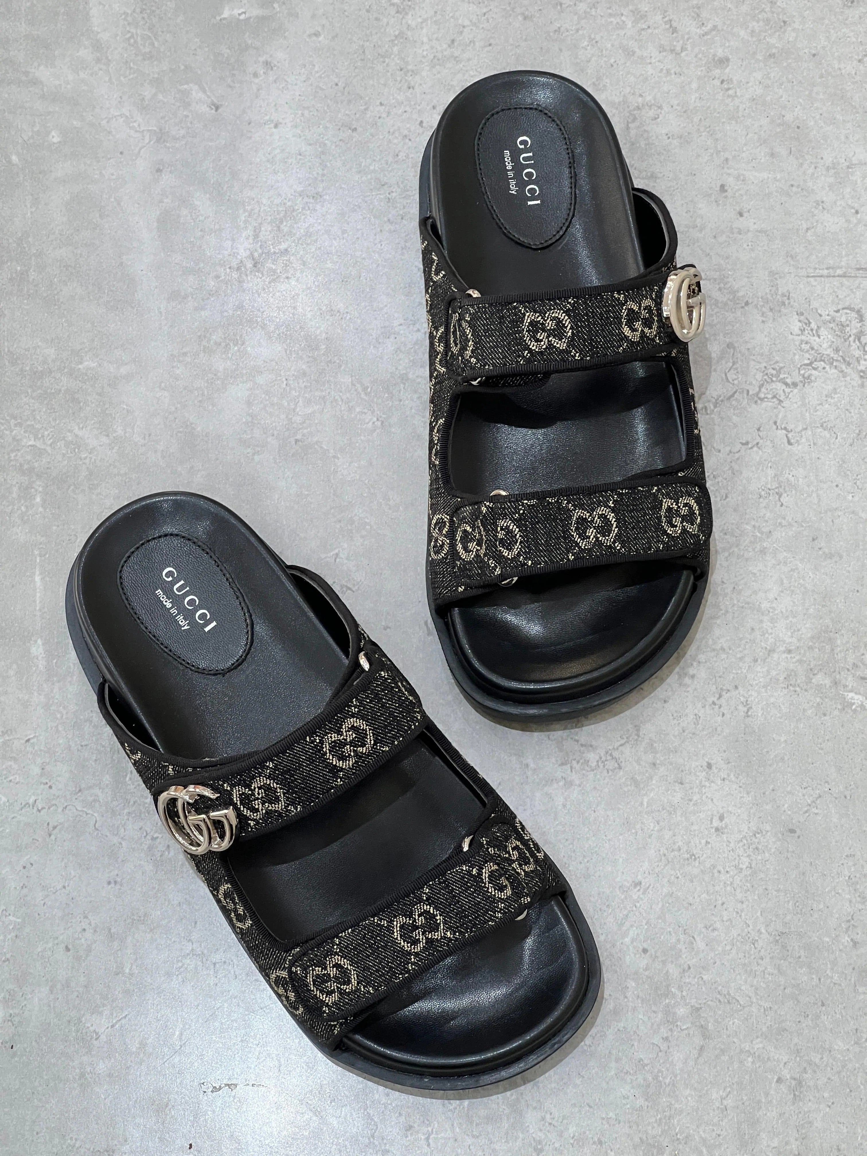 Gucci Sandal Double G